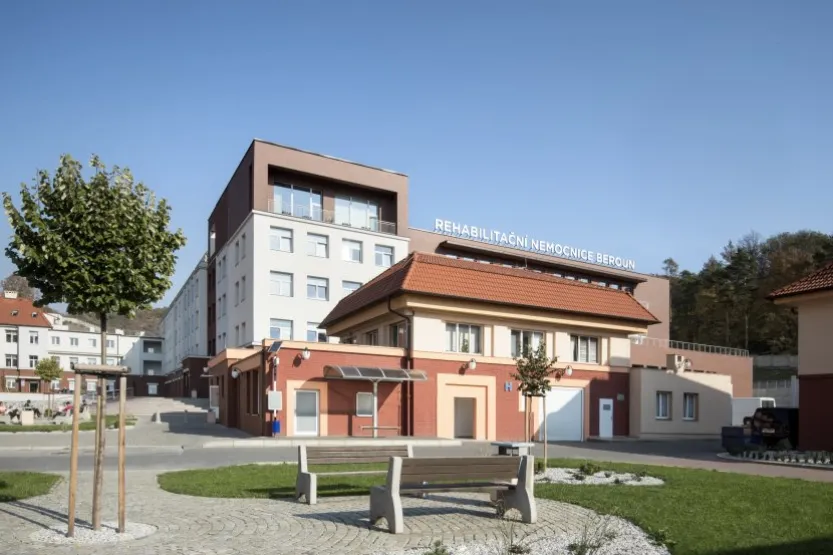 Do Rehabilitační nemocnice v Berouně mohou opět návštěvy