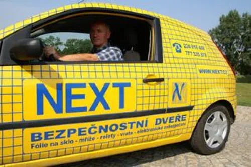 NEXT bezpečnostní dveře