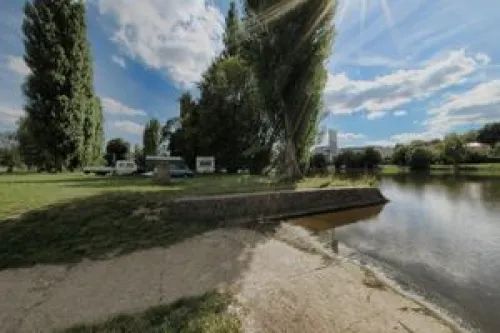 Půjčovna lodí Dronte