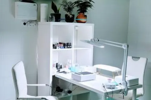 Nail Bar by Gizelle