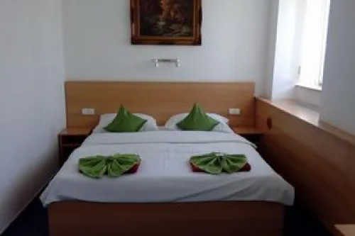 Hotel O. K. 1, s.r.o.