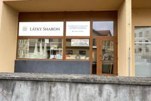 Látky Sharon